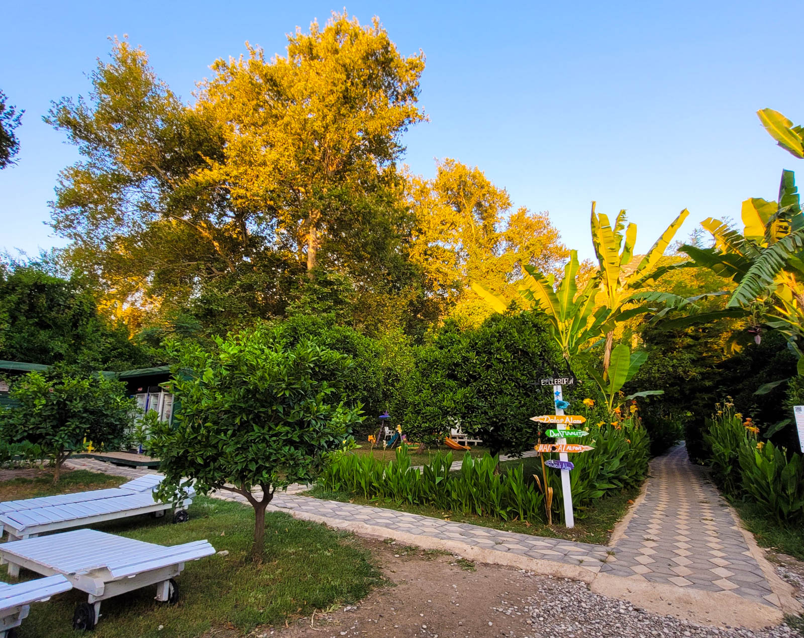 Bellerofon Caravan & Camping