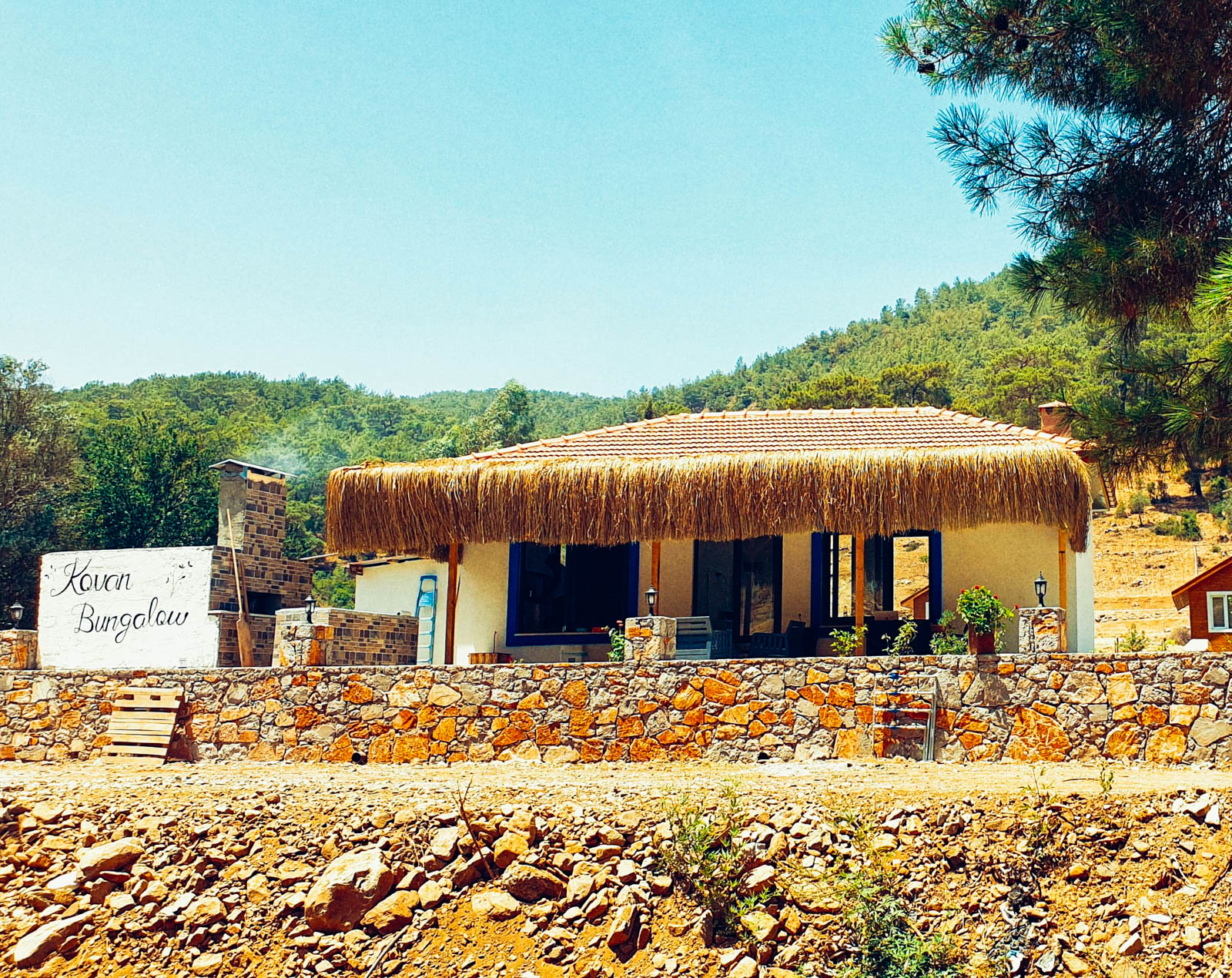 Kovan Bungalow & Villa
