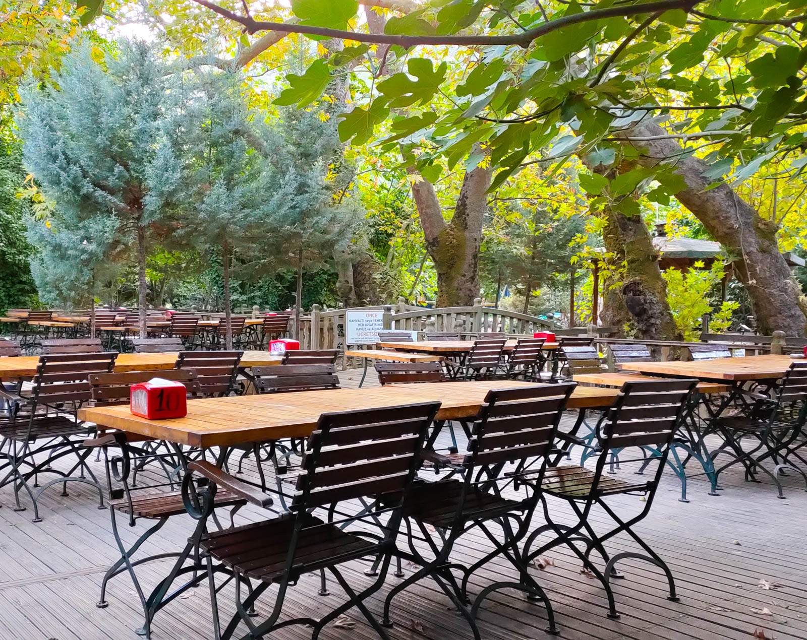 Havuzlu Bahçe Camping