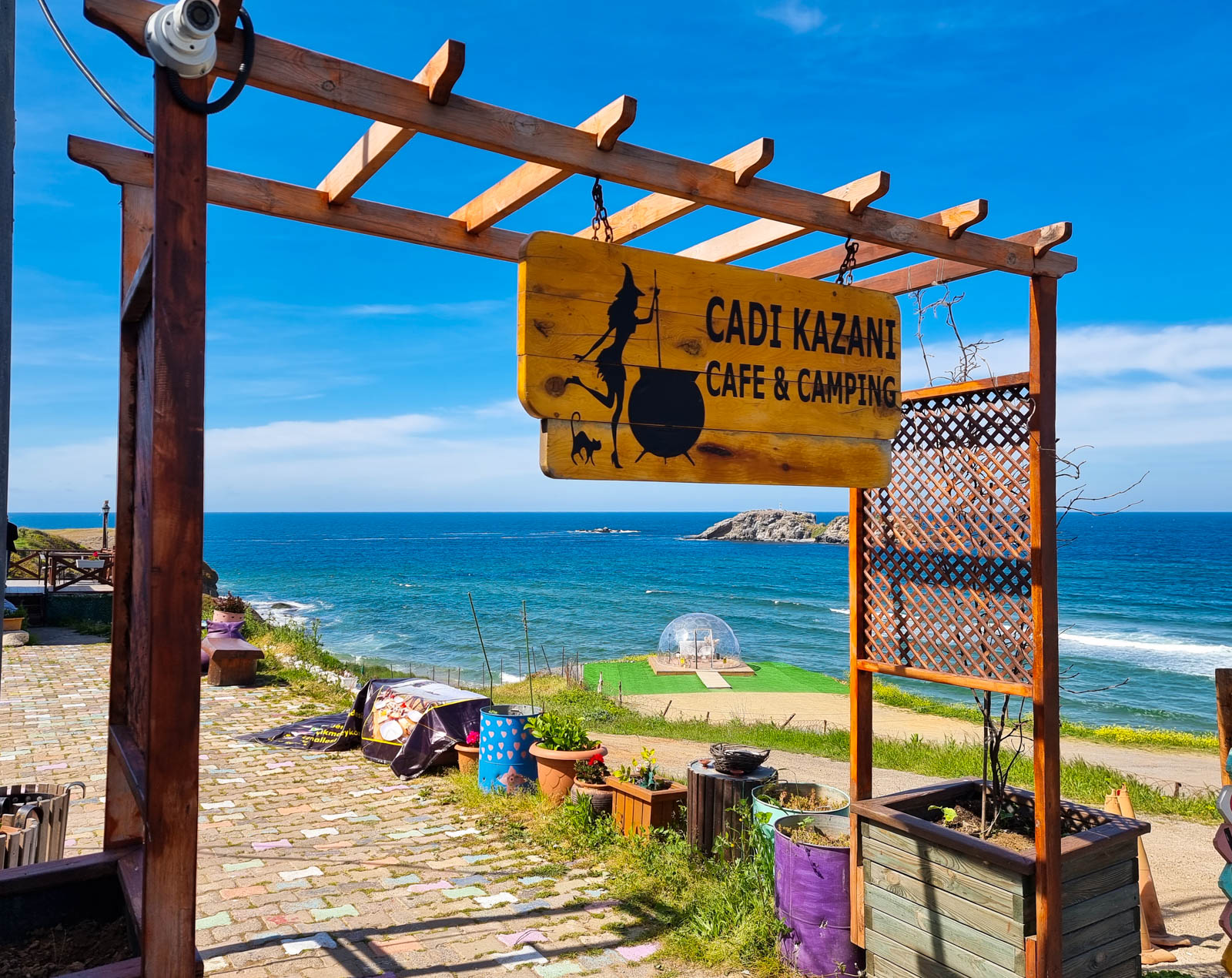 Cadı Kazanı Cafe Camping