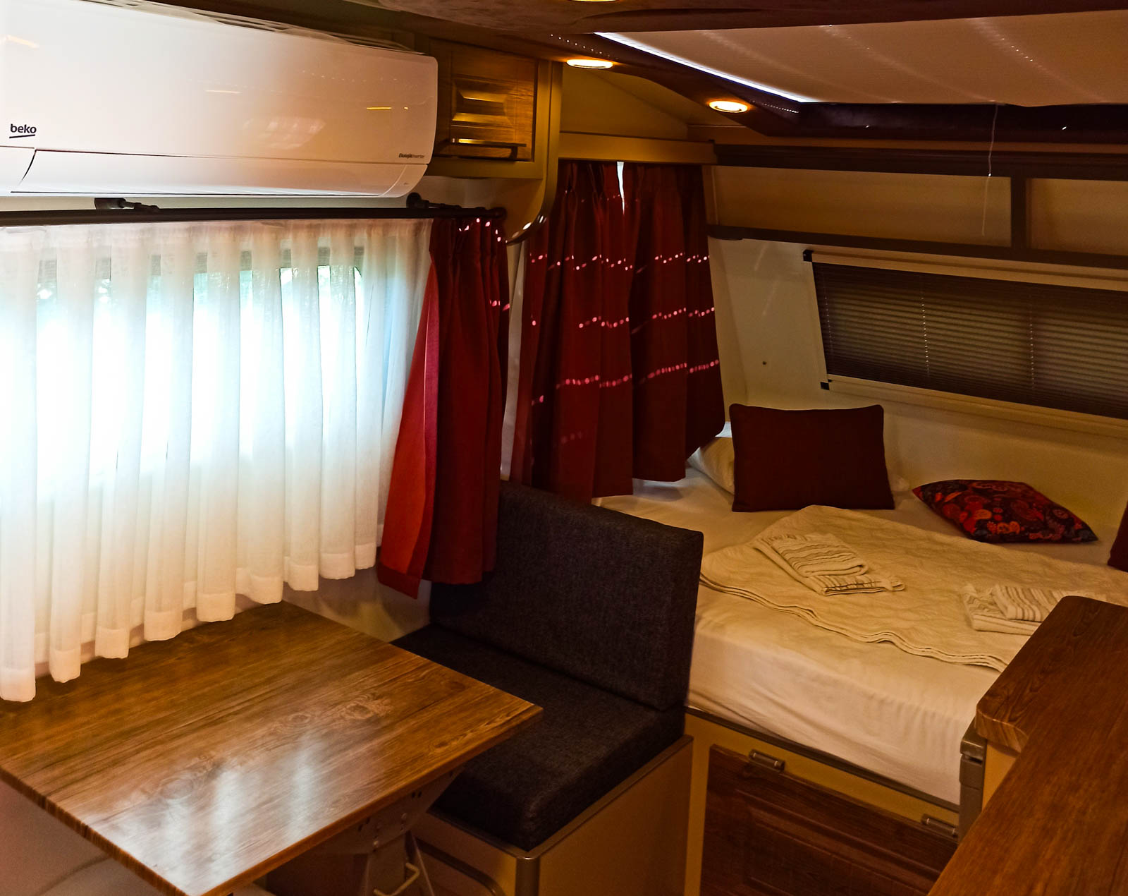 Pingala Glamping Caravan Hotel
