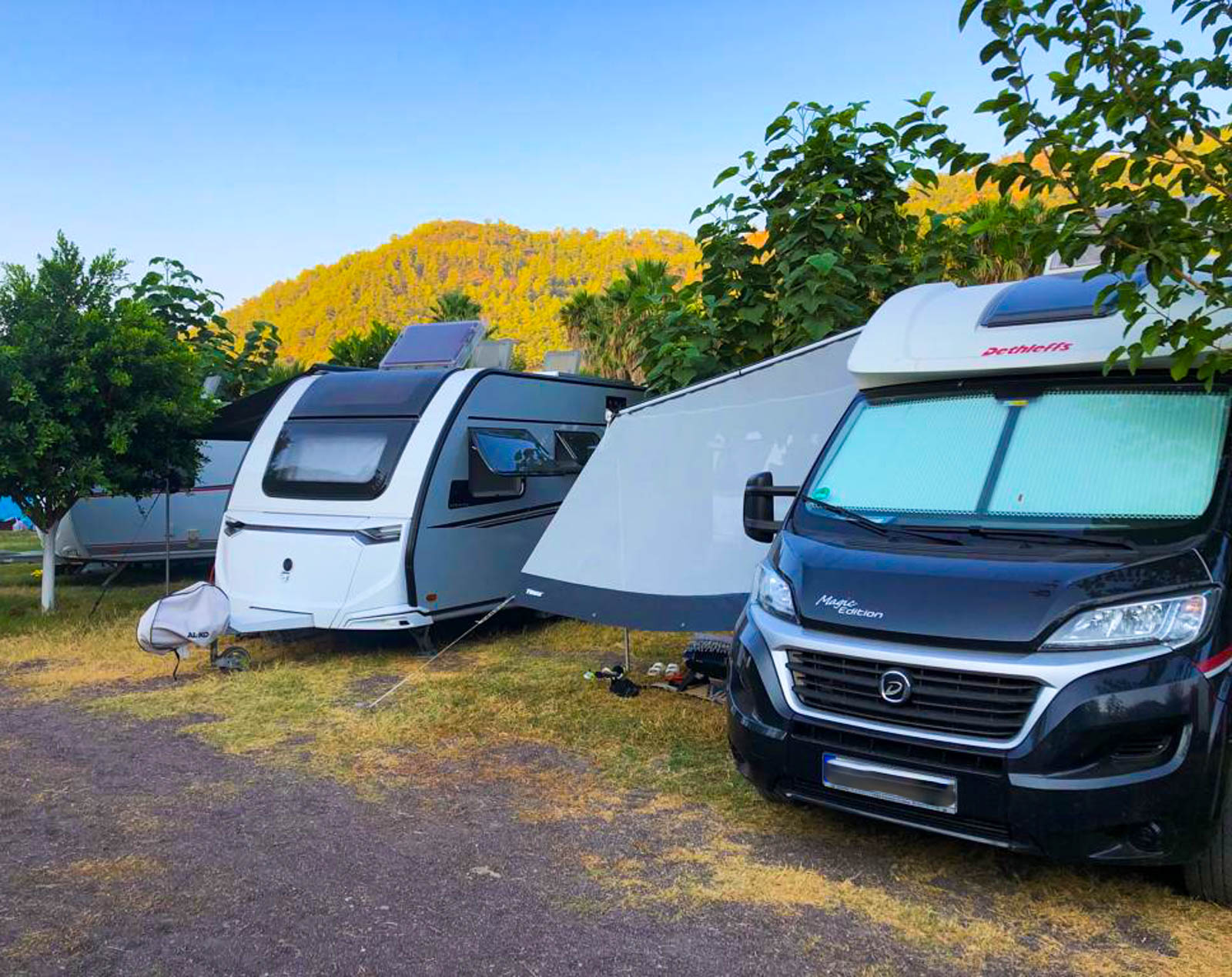 Pavlonya Karavan & Çadır Camping