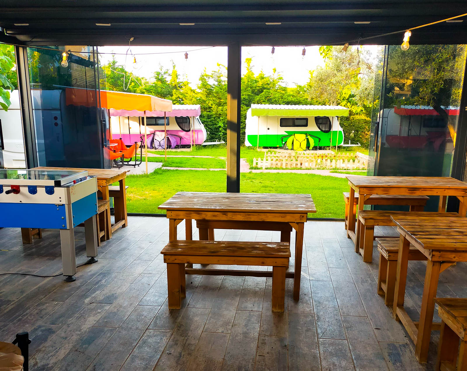 Pingala Glamping Caravan Hotel