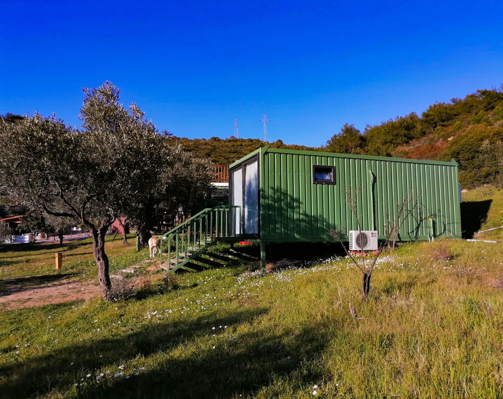 Antique Lodge Caravan Camping