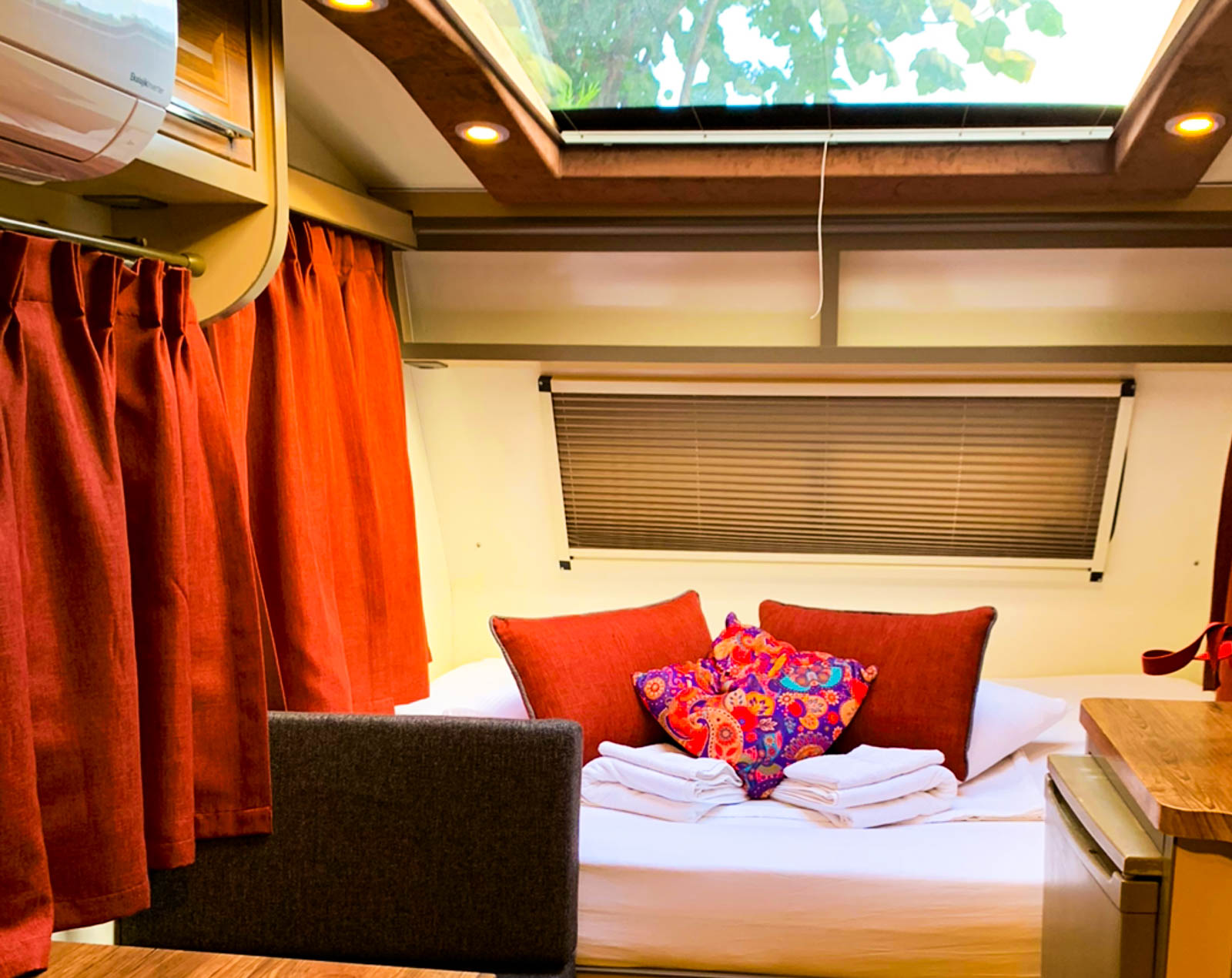 Pingala Glamping Caravan Hotel