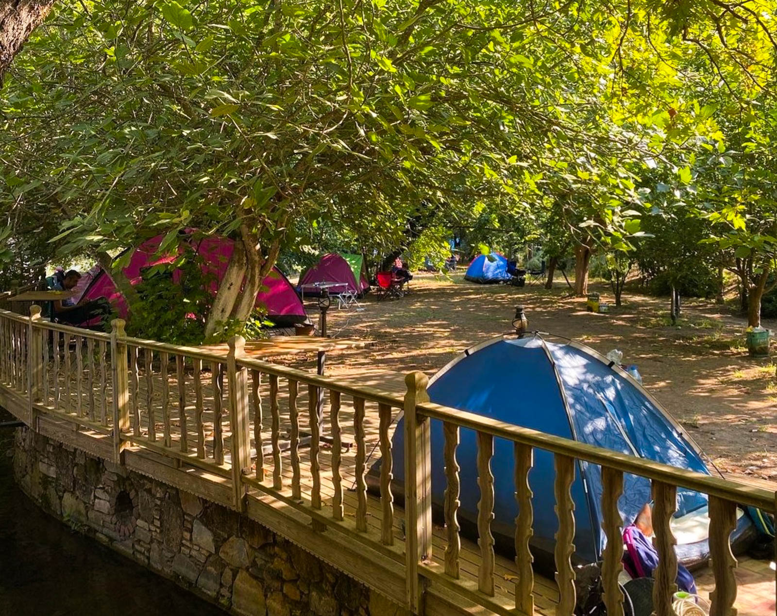 Havuzlu Bahçe Camping