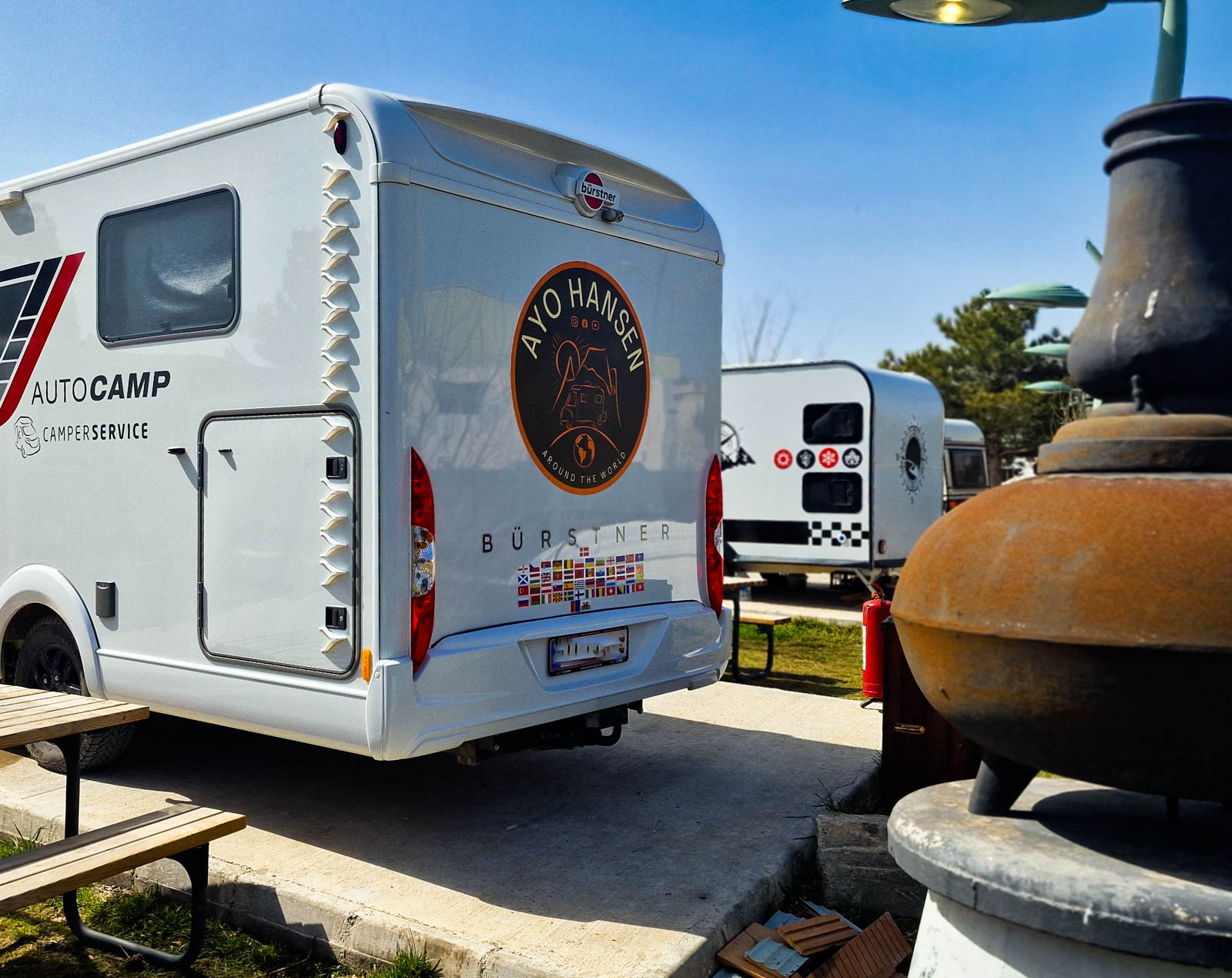 Mavi Göl Karavan ve Alanı