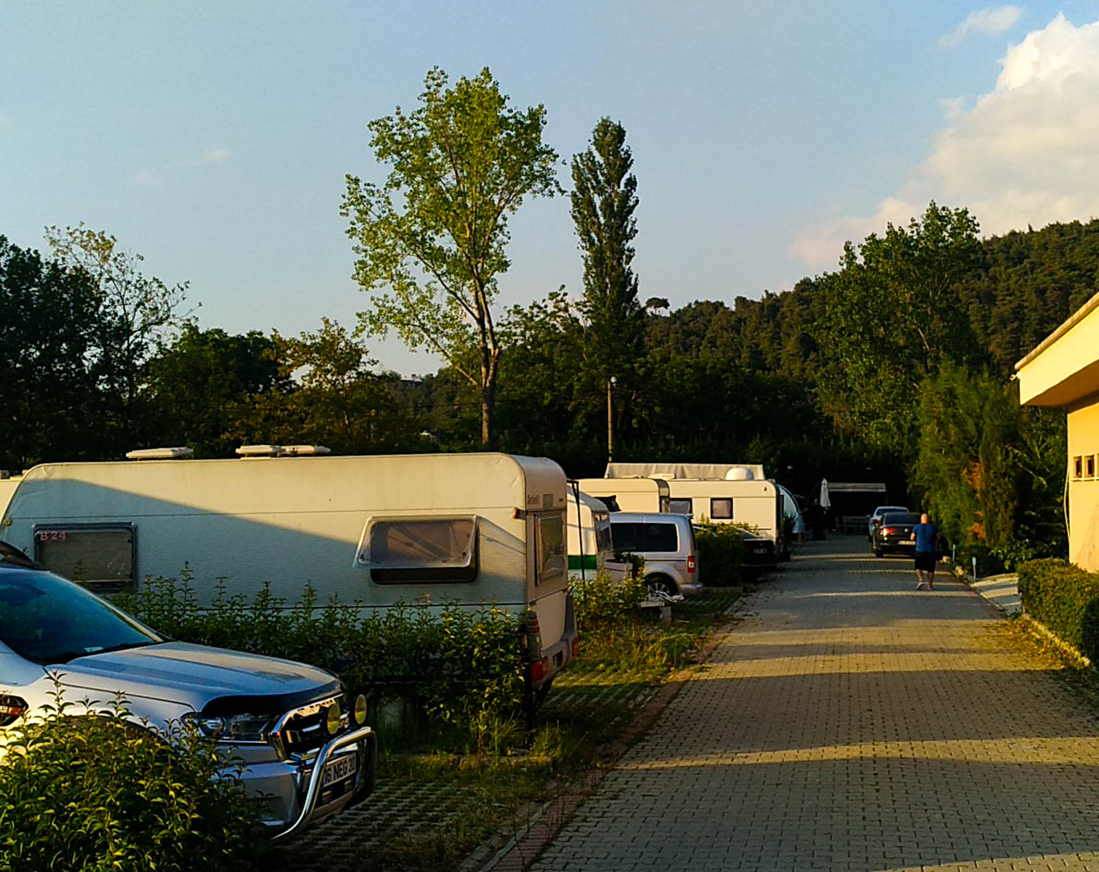 Misi Kamp Karavan