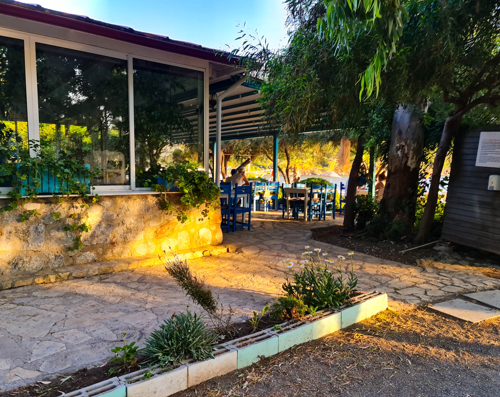 İliman Restoran Camping Beach