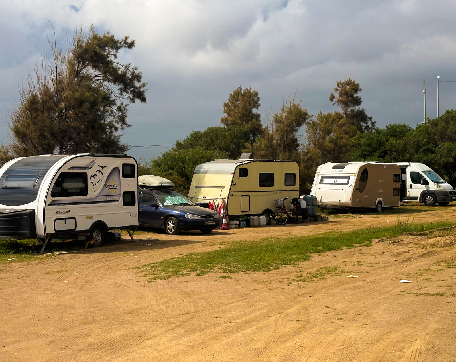 Lara Ücretsiz Karavan Park