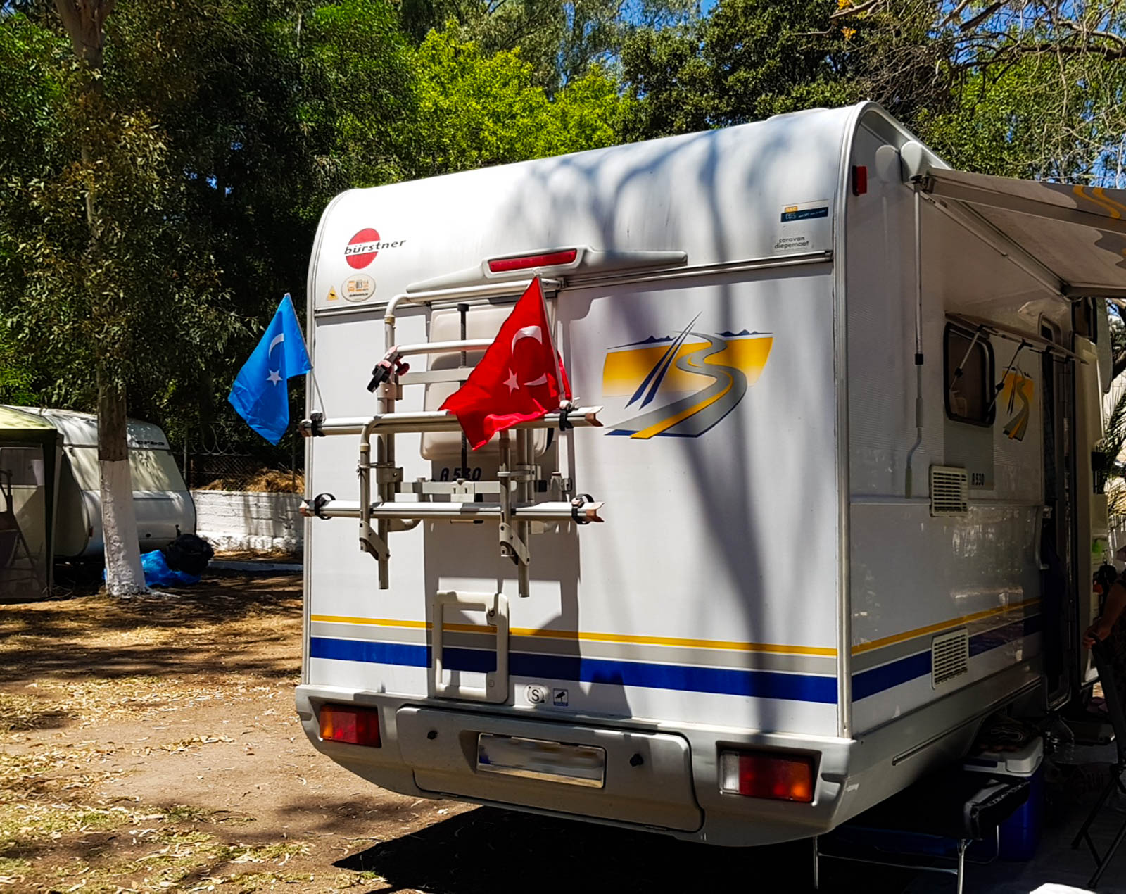 Kaya Camping